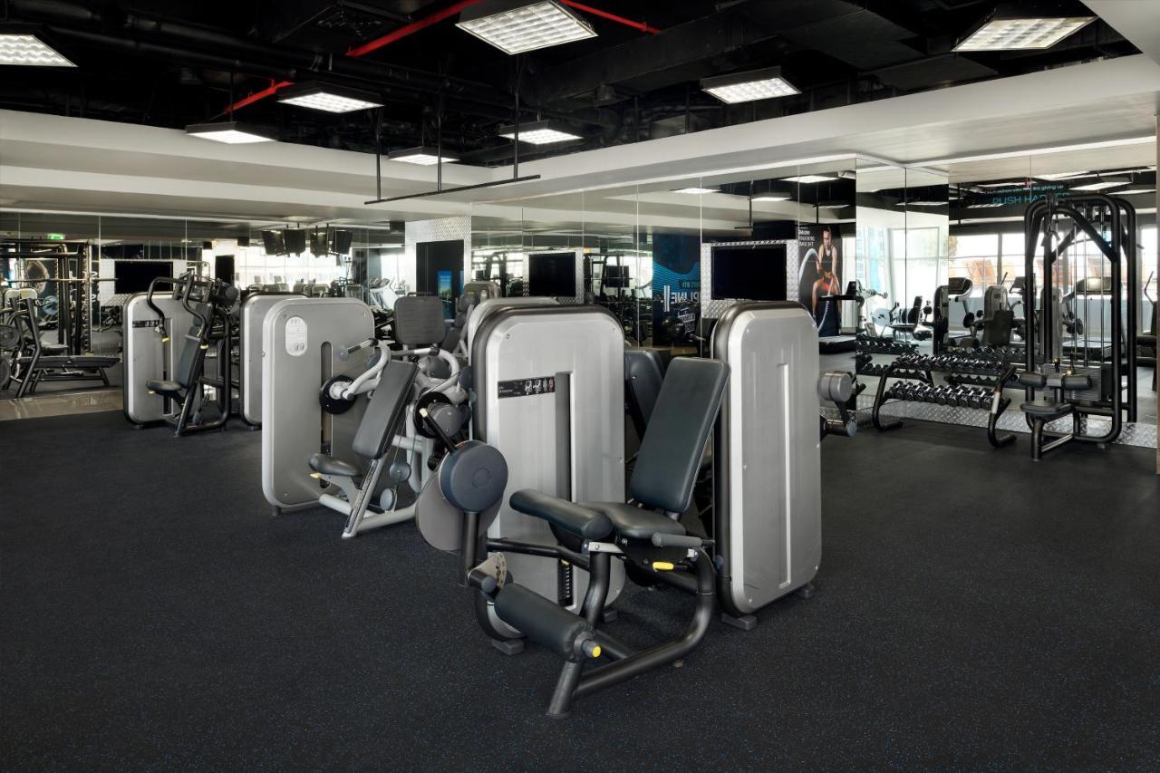 Moevenpick Hotel Jumeirah Lakes Towers Dubai Exterior photo The Fitness Center at the Westin Palace Madrid