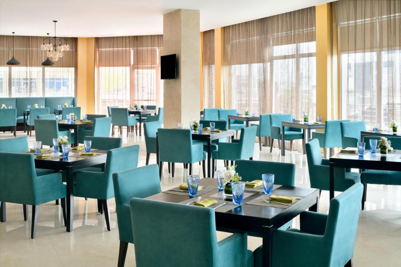 Moevenpick Hotel Jumeirah Lakes Towers Dubai Exterior photo The restaurant