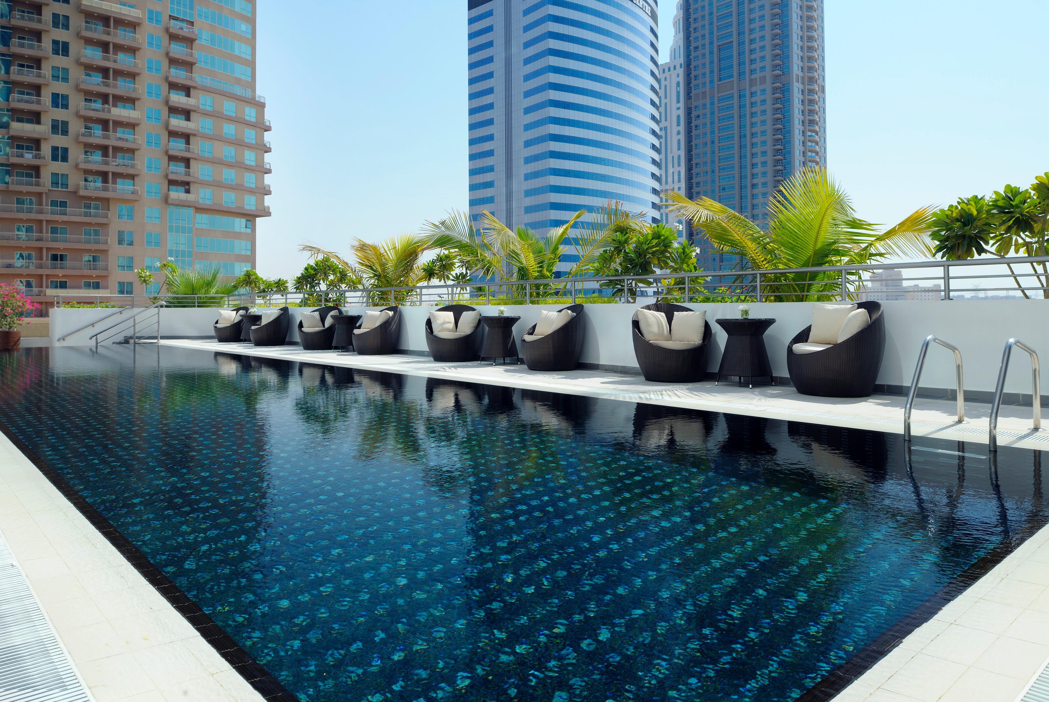 Moevenpick Hotel Jumeirah Lakes Towers Dubai Exterior photo The pool at the 39th floor